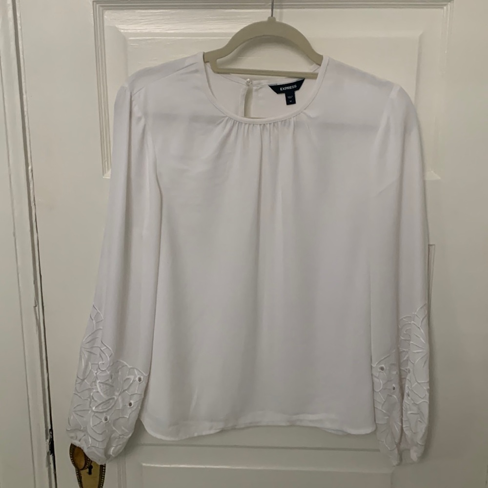 Express white embroidered sleeve top